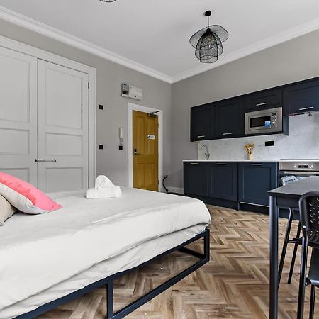 York Studios By Dc London Rooms 外观 照片